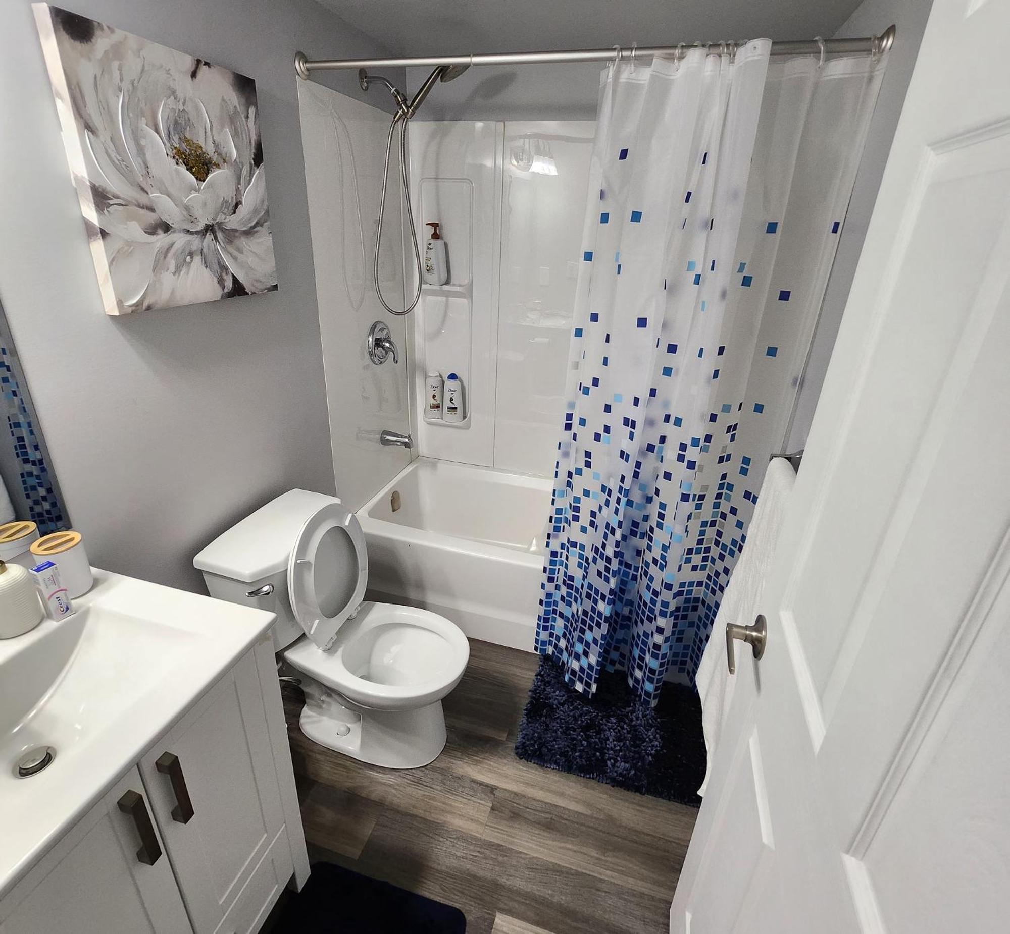 וויניפג Entire Basement Suite With Private Entrance מראה חיצוני תמונה